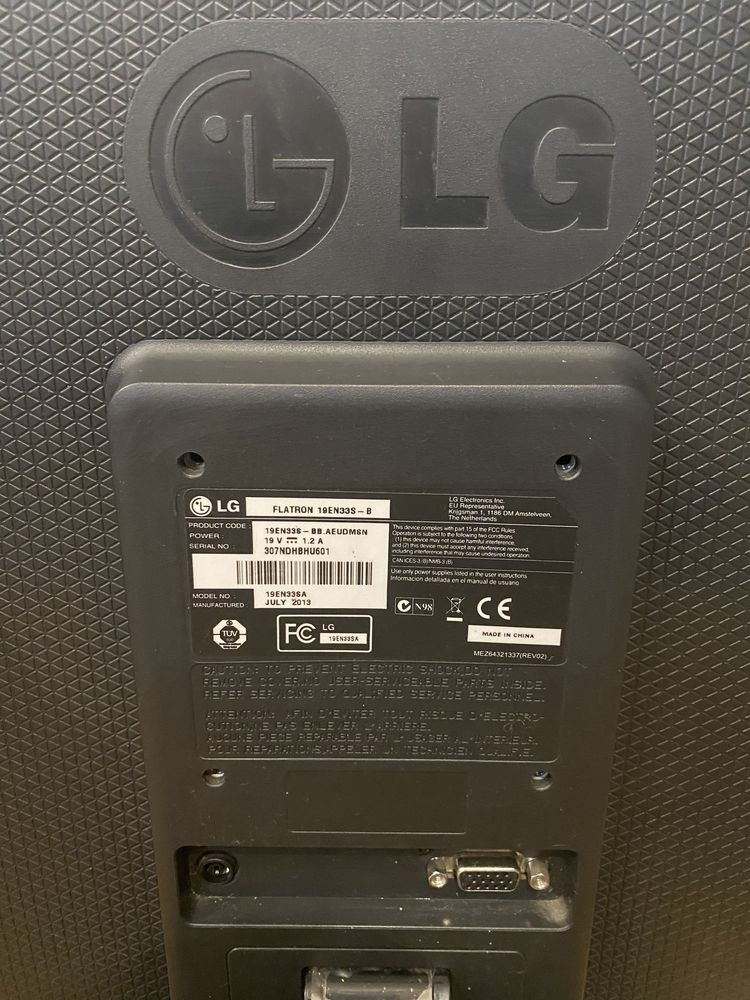 Monitor LG LED flatron 19en33s bez zasilacza