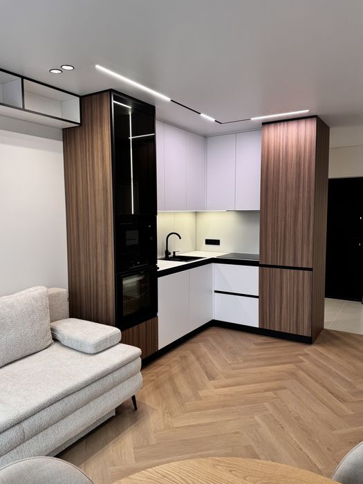 Продаж 1к квартири з дизайнерським ремонтом та меблями