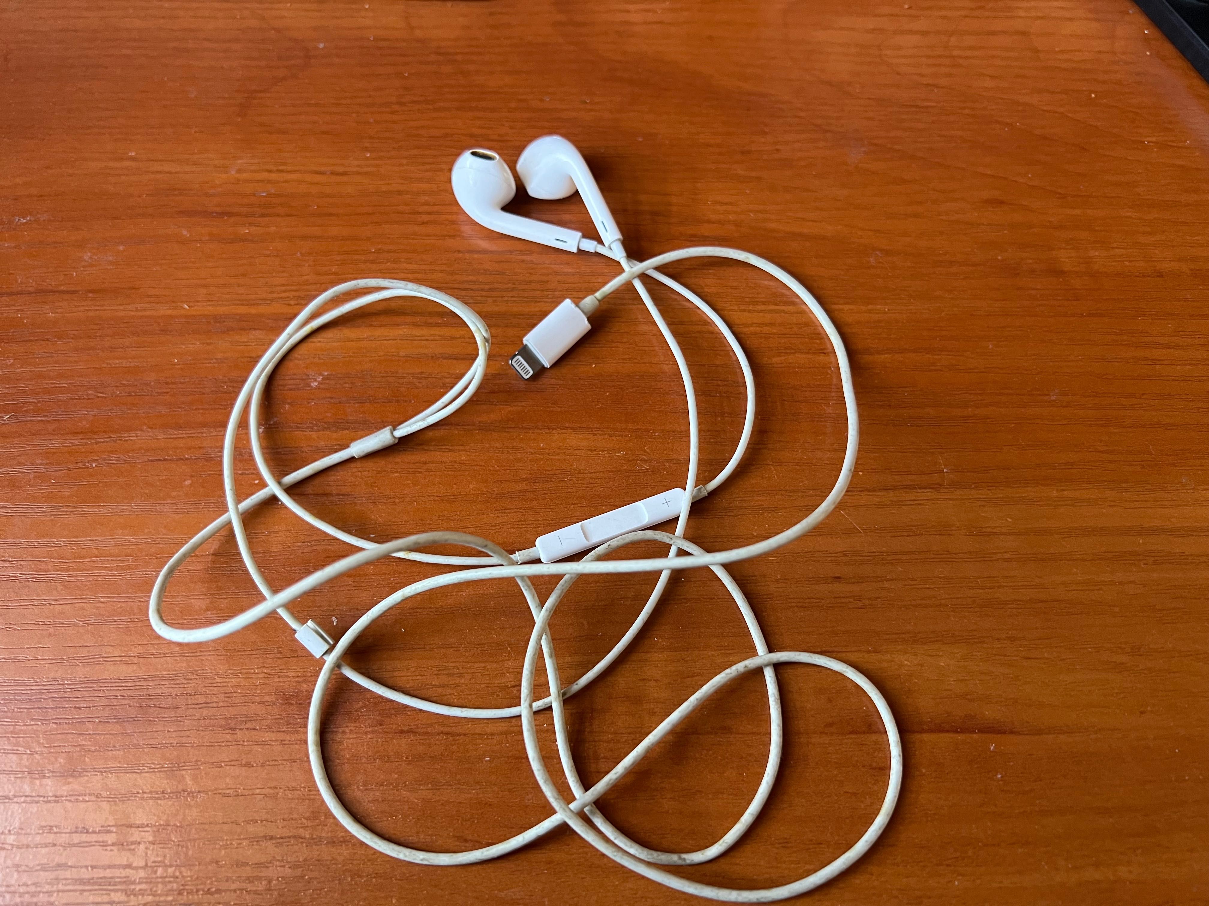 Навушники Apple EarPods Lightning НЕ Робочі!