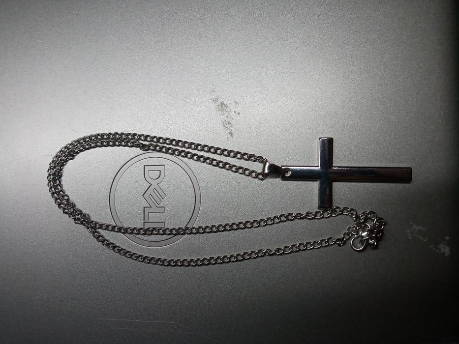 Krzyż wisiorek srebrny