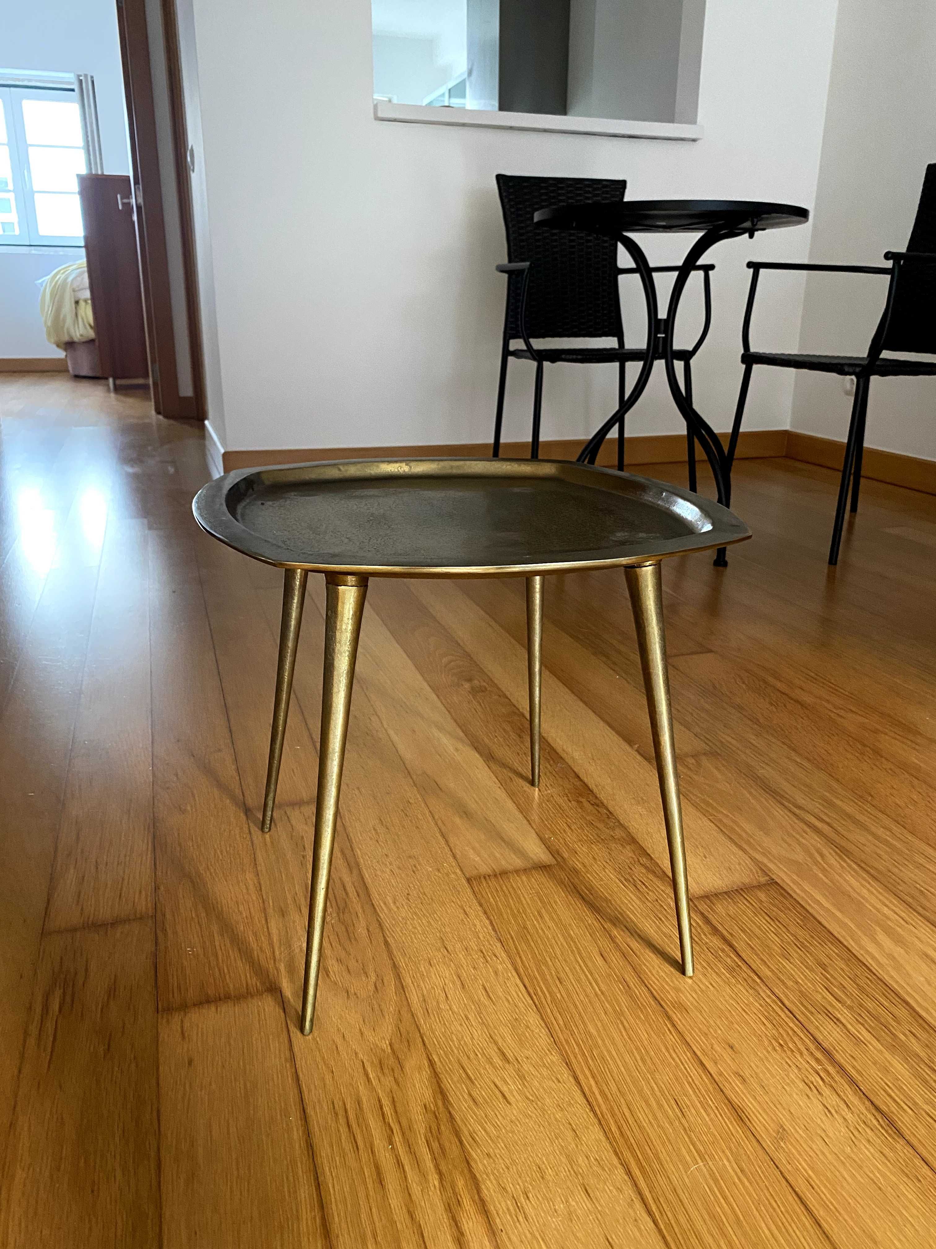 Mesa pequena de apoio estilo marroquino