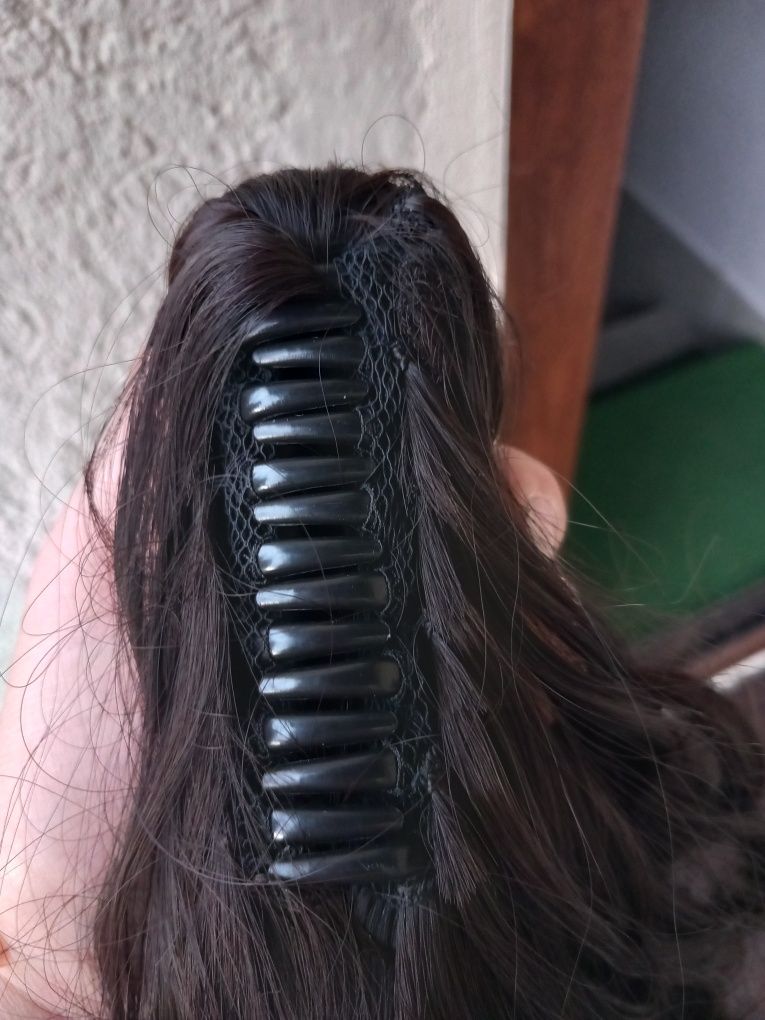 Przedłużenie kucyka z klipsem, faliste 45 cm ciemny brąz syntetyczne