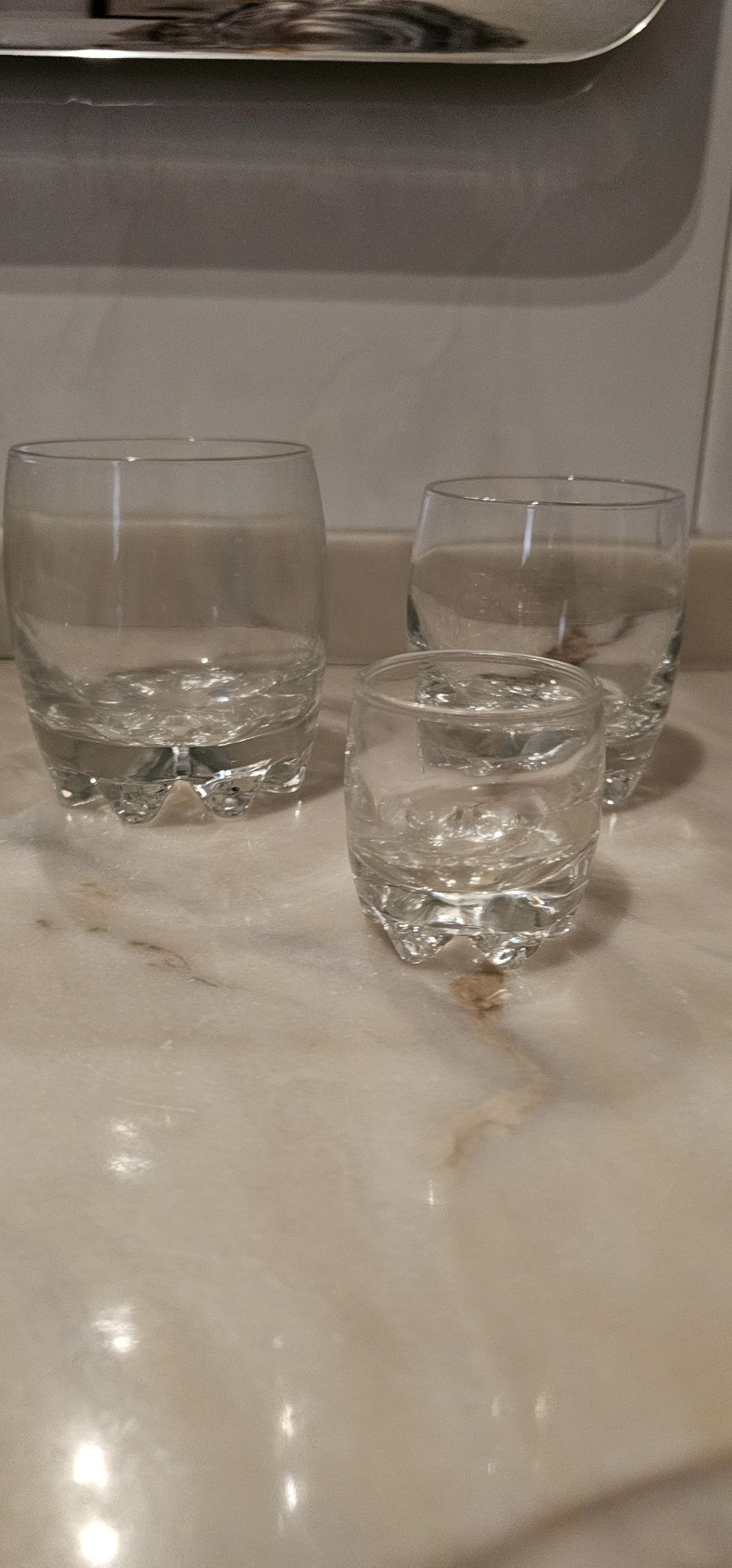 Copos em vidro branco (vendo todos por 3 €)