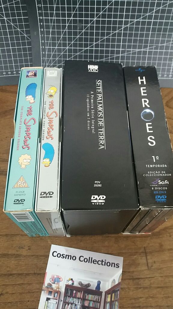 Box Dvds Heros, the Simpsons e Sete Palmos de Terra