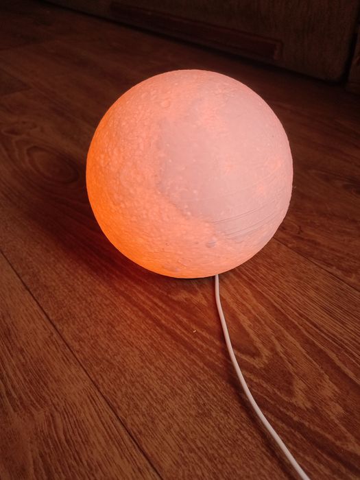 Продам луну 3d  друк.