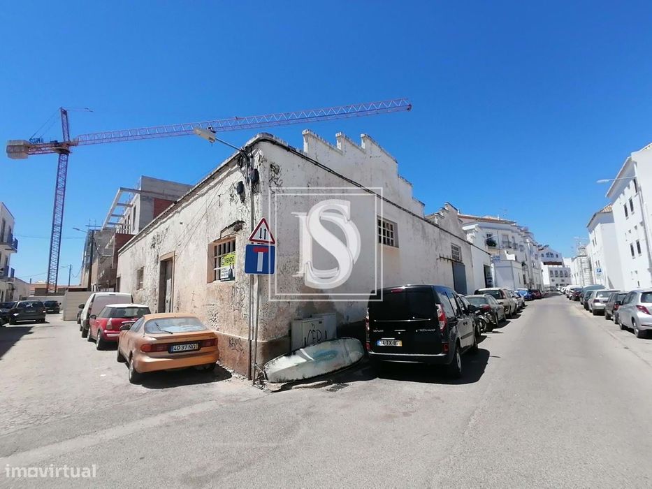 Armazém Não definido em UDF de Tavira (Santa Maria e Santiago)