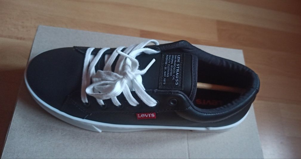 Sneakersy niskie Levi's®- Size 39