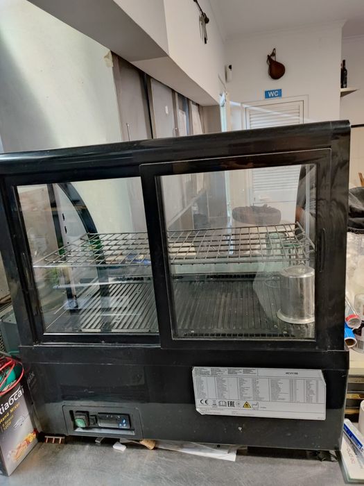 Vitrine refrigeradora de balcão