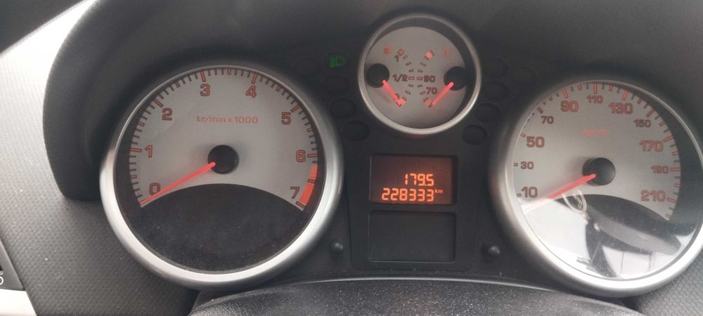 Vendo Peugeot 207 1.4 16v gasolina