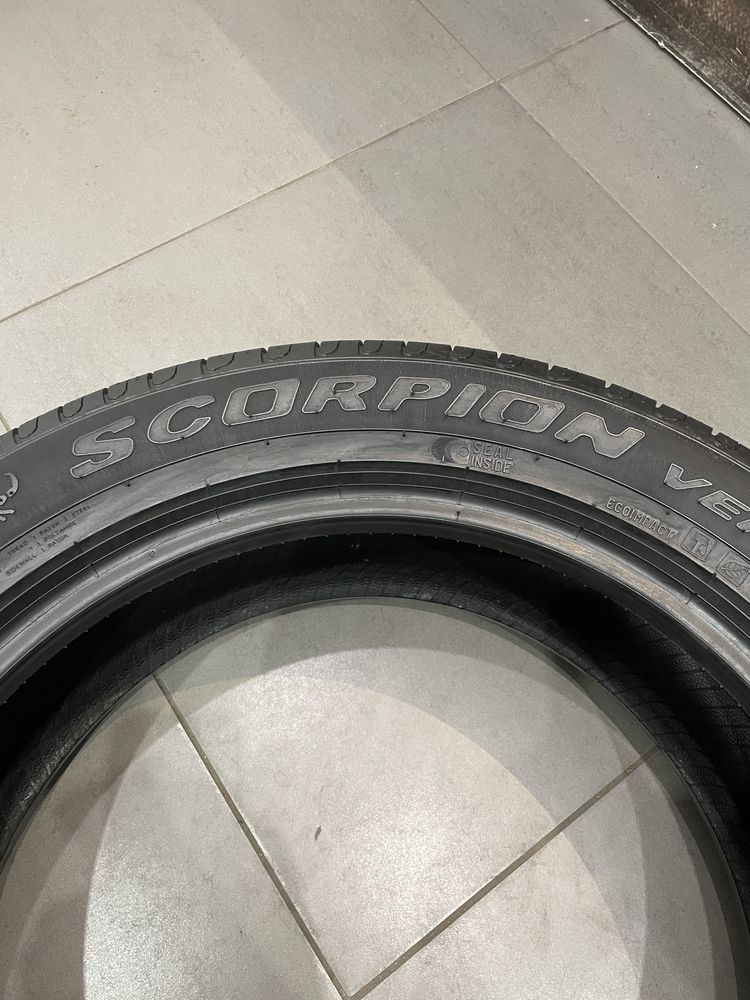 235/50 R19 Pirelli Scorpion Verde Seal inside