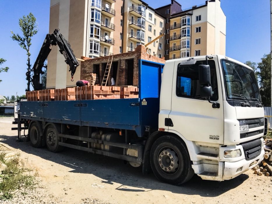 Вантажні перевезення до 12т. Послуги крана-маніпулятора.