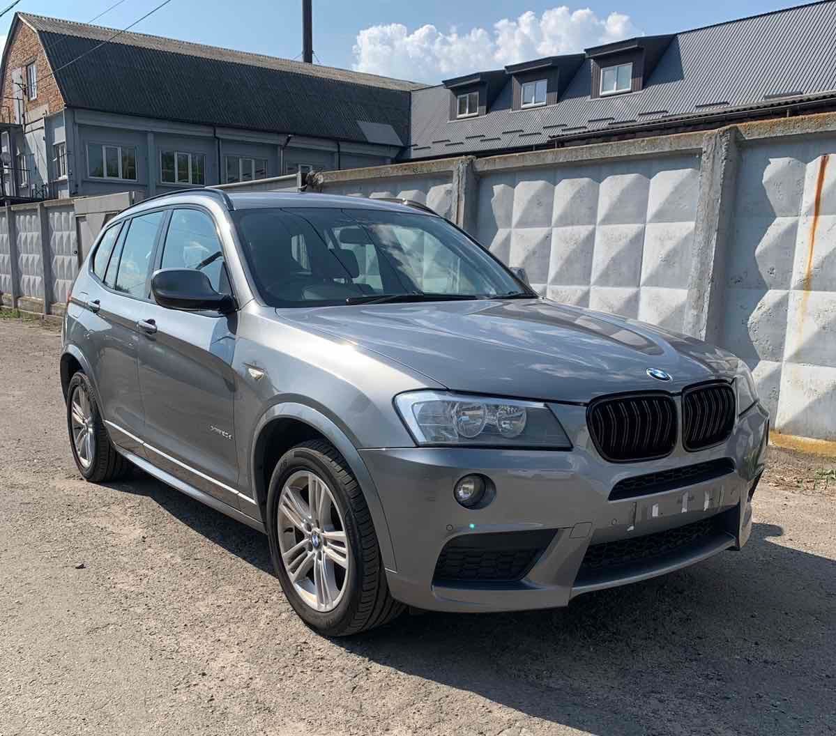 Ступица BMW X3 E83 F25  цапфа ступиця кулак БМВ Х3 Е83 Ф25 подшыпник