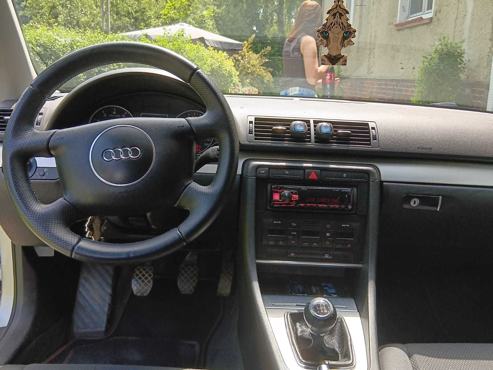Sprzedam /  Audi A4 B6 2.0 / Zadbany/ Doinwestowany /