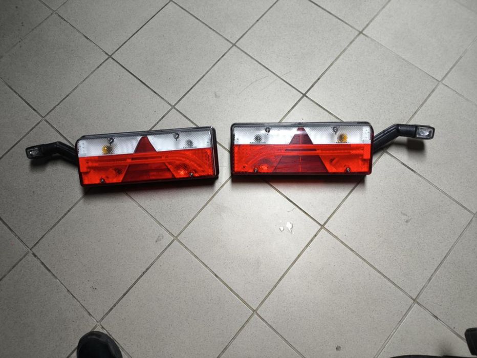 Lampy tylne naczepy Aspock / lewa / prawa - komplet