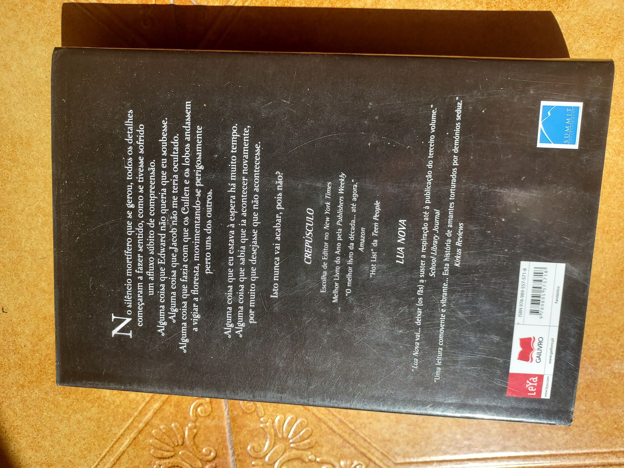 Livros saga twilight cada 5euros