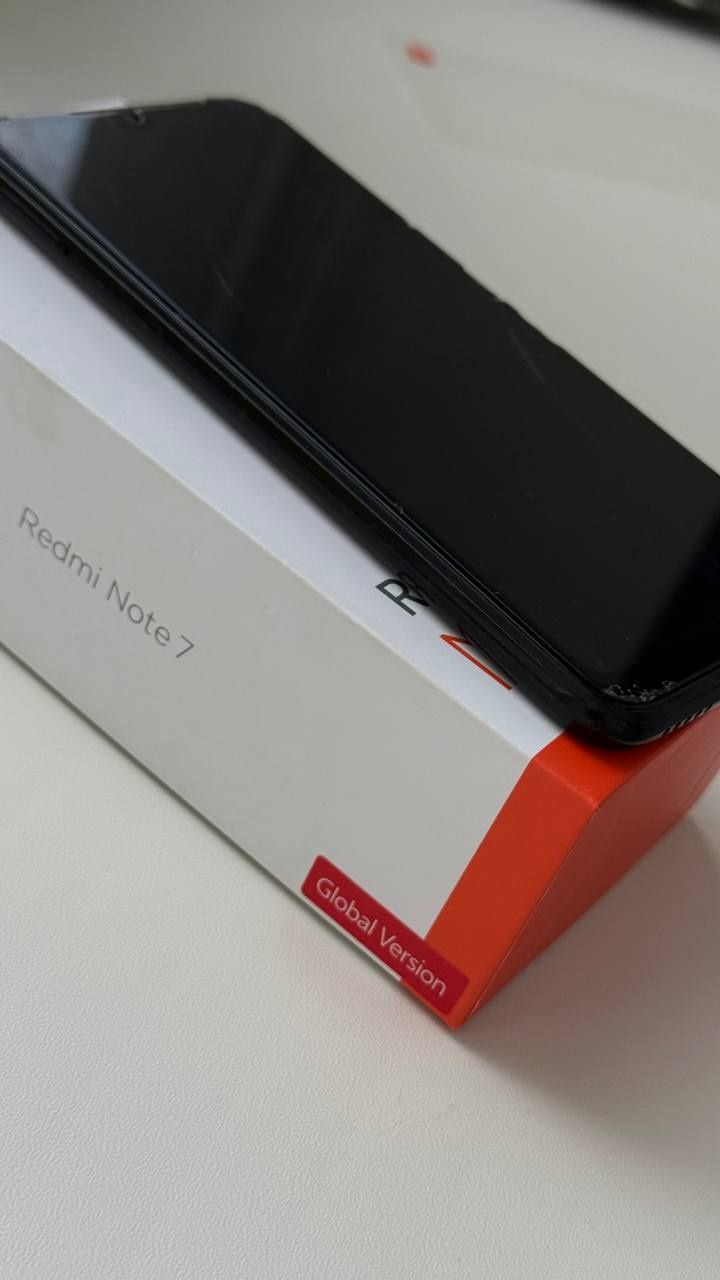 Redmi Note 7 дисплей 6.3" продам б/у телефон
