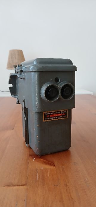 Stary wyłącznik olejowy ,Berlin-Treptow,  J.W. Stalin