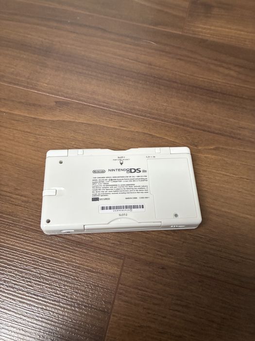 Nintendo ds lite girarina