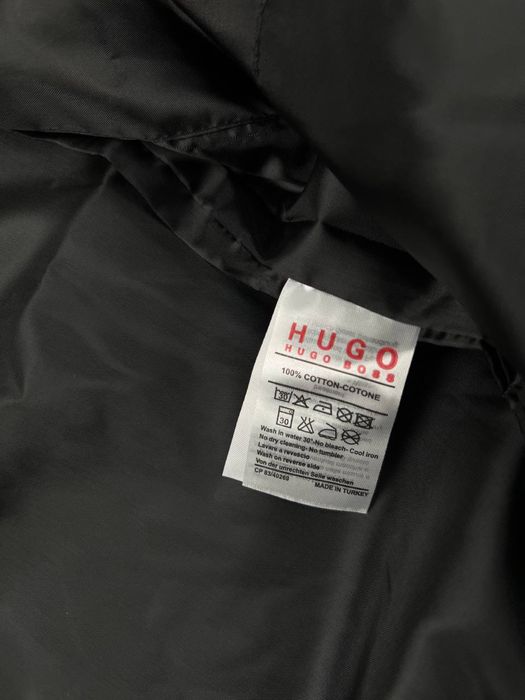 Куртка вітровка HUGO