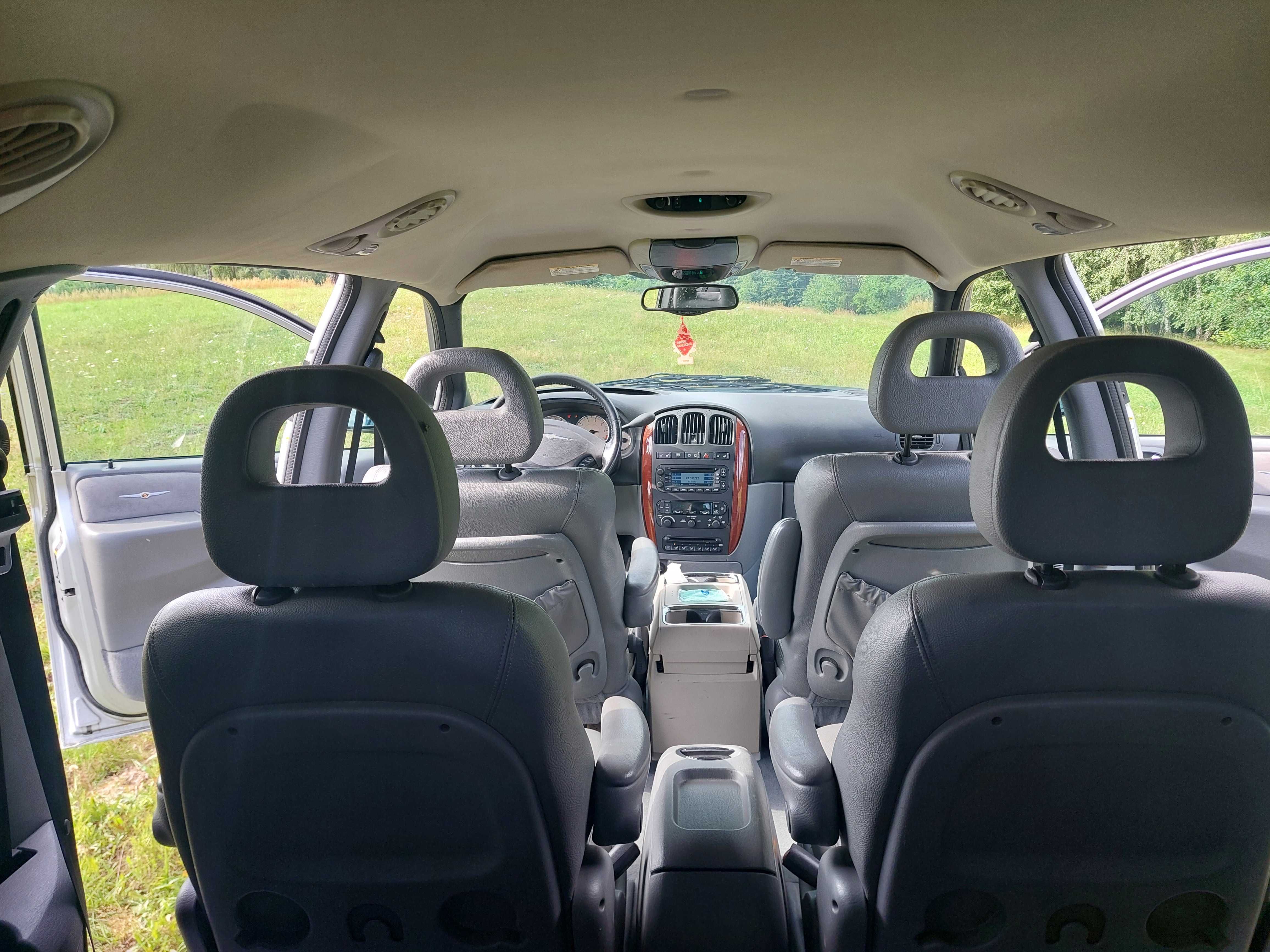 Sprzedam Chrysler grand voyager 3.3 V6  4x4