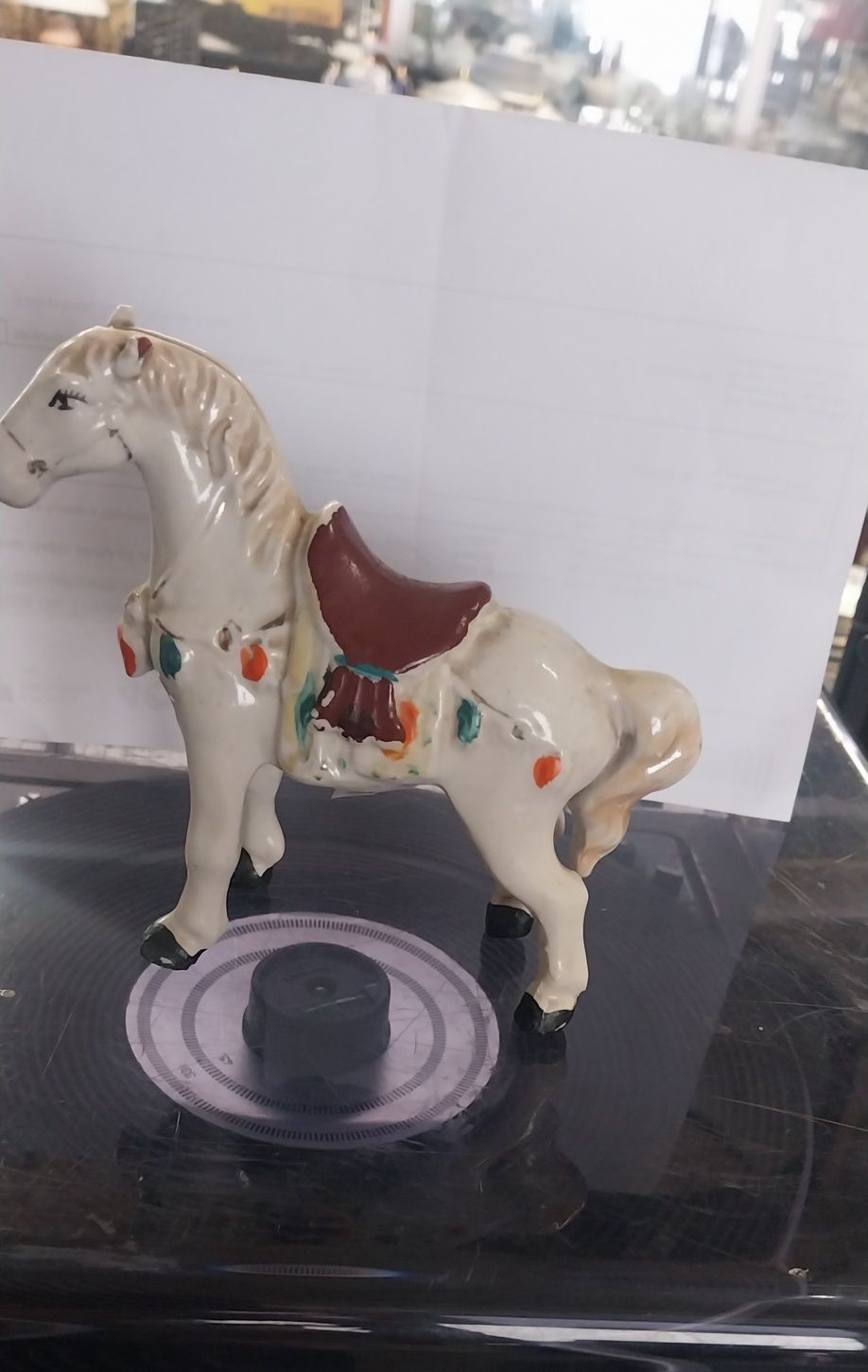 2 cavalos em porcelana. Lindos