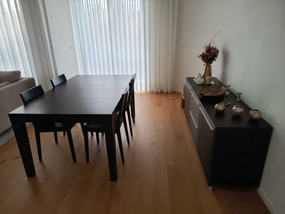 Sala de jantar completa
