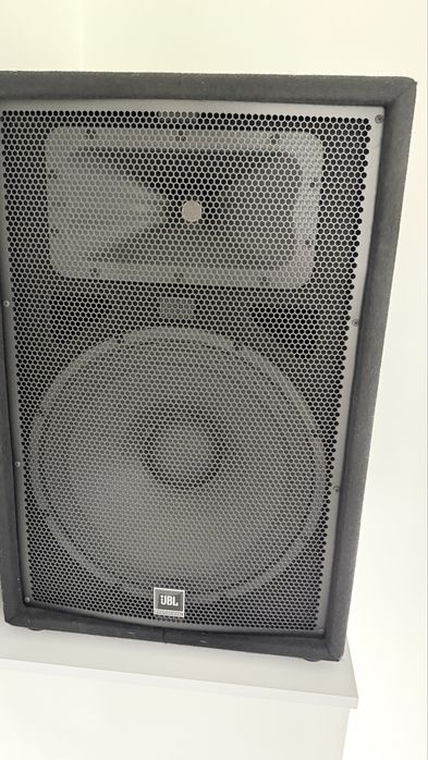 Kolumny Jbl JRX 215 plus Subwoofer aktywny Beringher moc 2400w