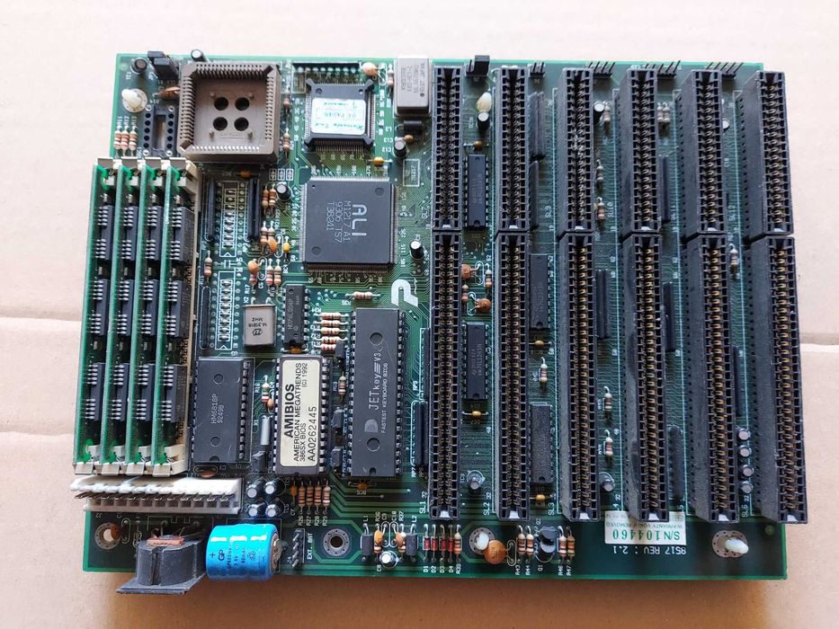 2 Boards com processador 386 a trabalhar