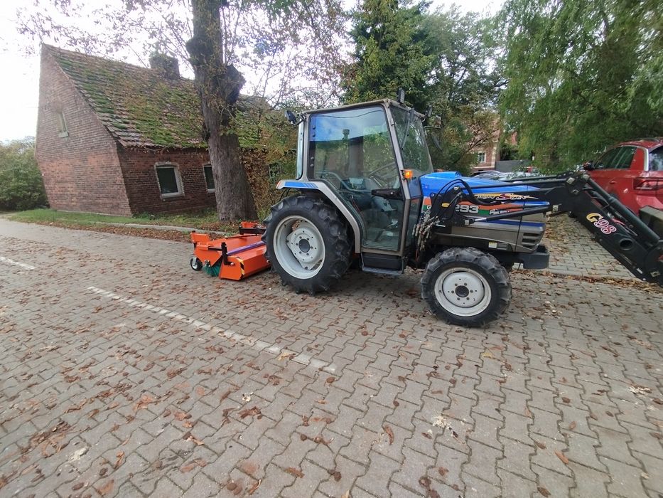 Zamiatarka Czyszczanie, oczyszczanie, zamiatanie kostki, placu, drogi.