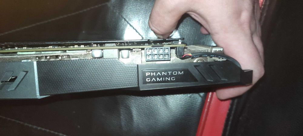 Відеокарта ASRock RX 590 8GB в гарному стані