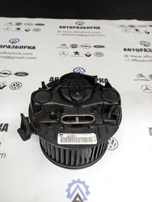 Вентилятор пічки Renault/Dacia Logan Sandero