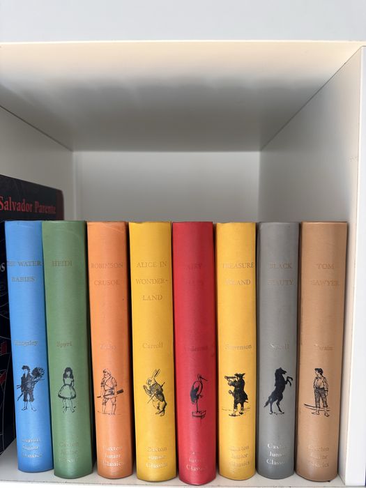 Colecao de livros super decorativos da Caxton Junior Classics novos