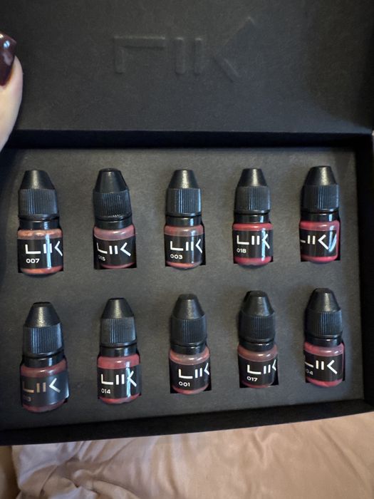 Пігменти для перманентного макіяжу губ