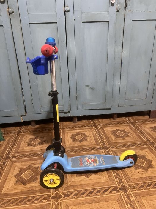 Продам дитячий самокат