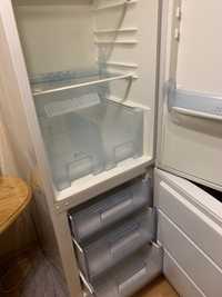 Холодильник Електролюкс