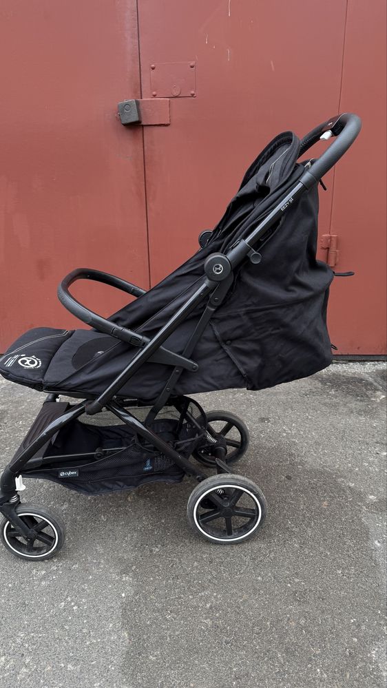 Продам прогулочную детскую коляску Cybex eazy s+2