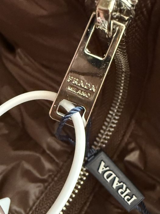 Жіноча куртка пуховик Prada