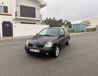 RENAULT CLIO 1.2 i - 2002