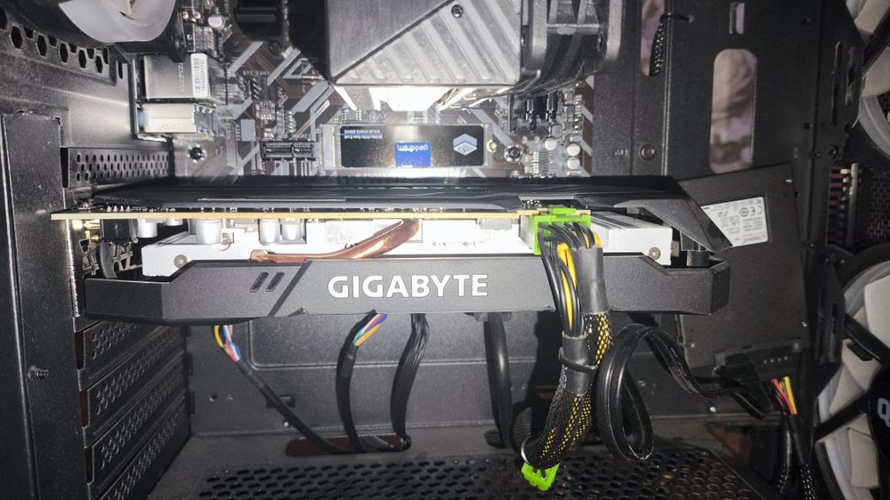 Відеокарта GTX 1660 Super Gigabyte 6gb