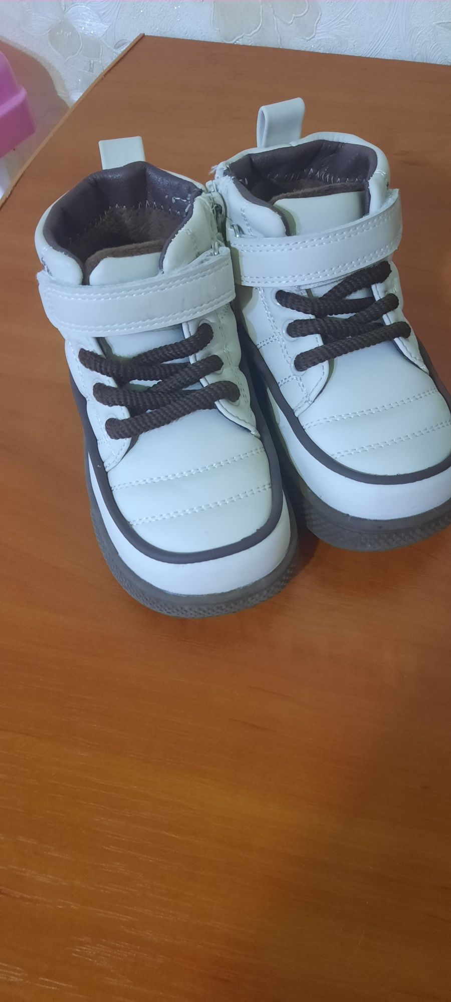 Продам ботіночки дитячі