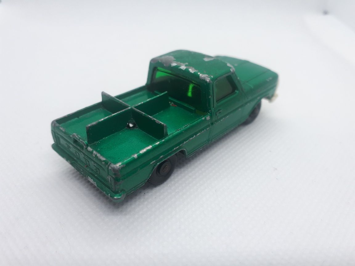Ford Kennel Truck no. 50 Lesney Matchbox