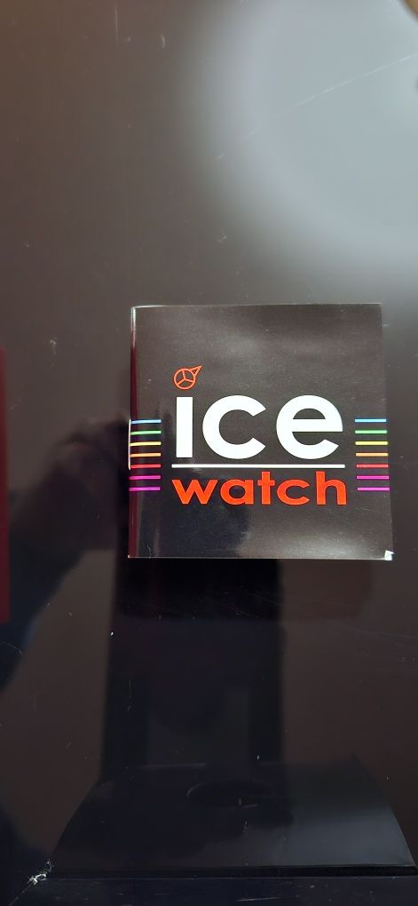 Relógio da ICE laranja