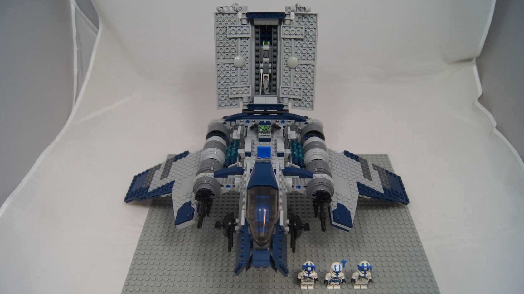 Lego Star Wars 501 clone Nu-Class Republic Attack Shuttle figurki