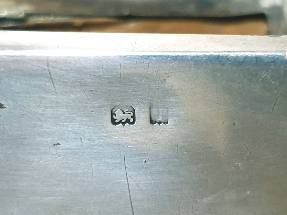 Antiga malinha carteira de Senhora em prata inglesa contrastada