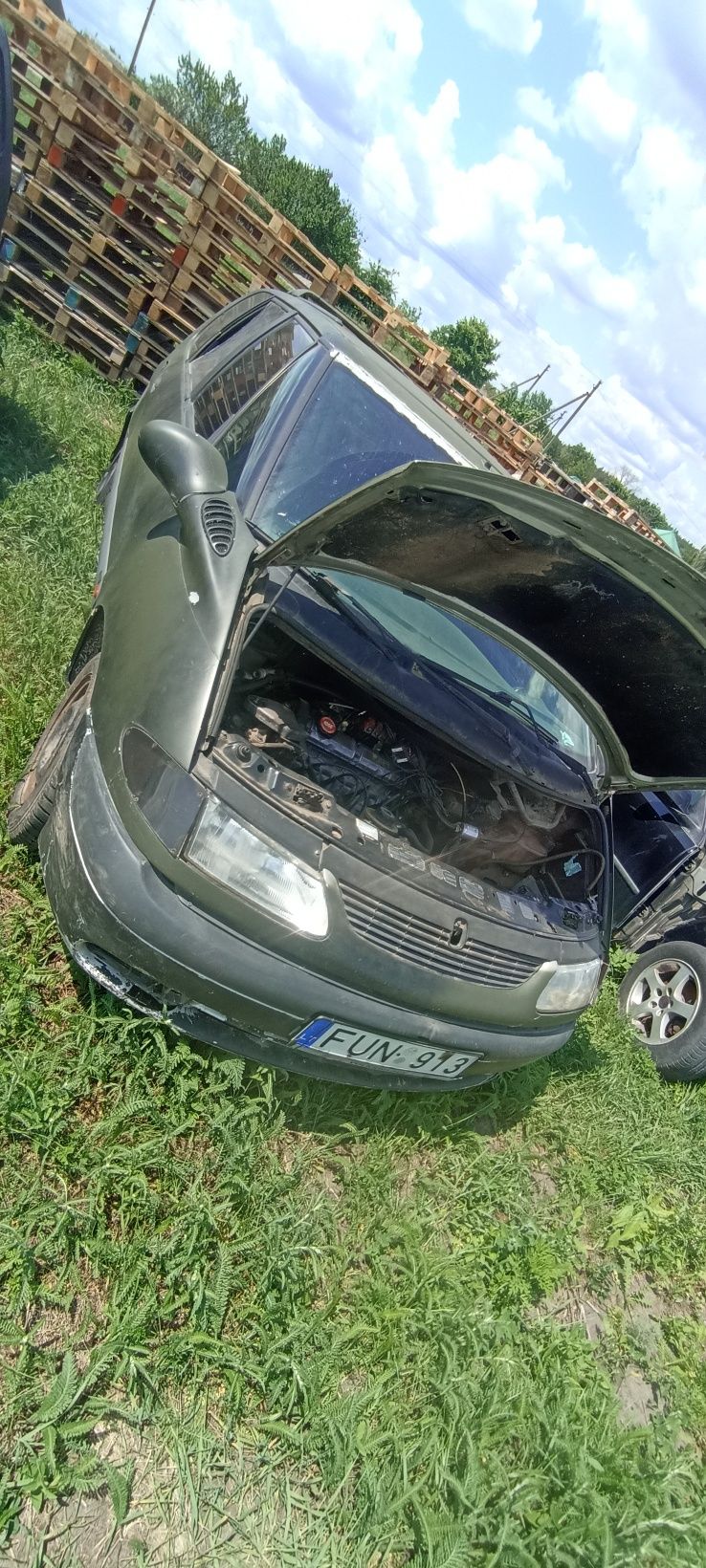 Розборка Рено Еспейс Renault Espace 1999.2.0 бенз|газ