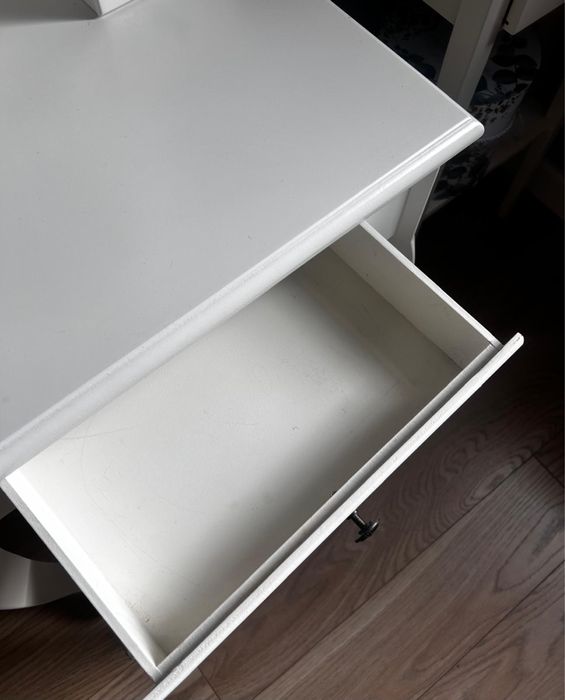 Toaletka dla dziewczynek