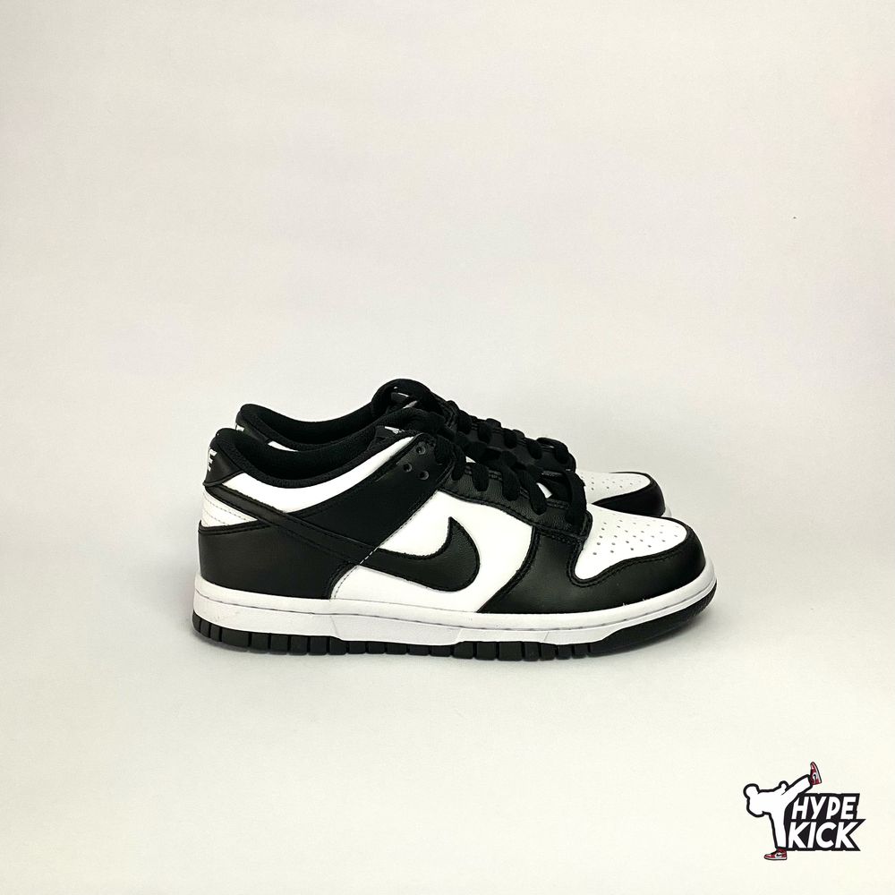 Nike dunk low black white