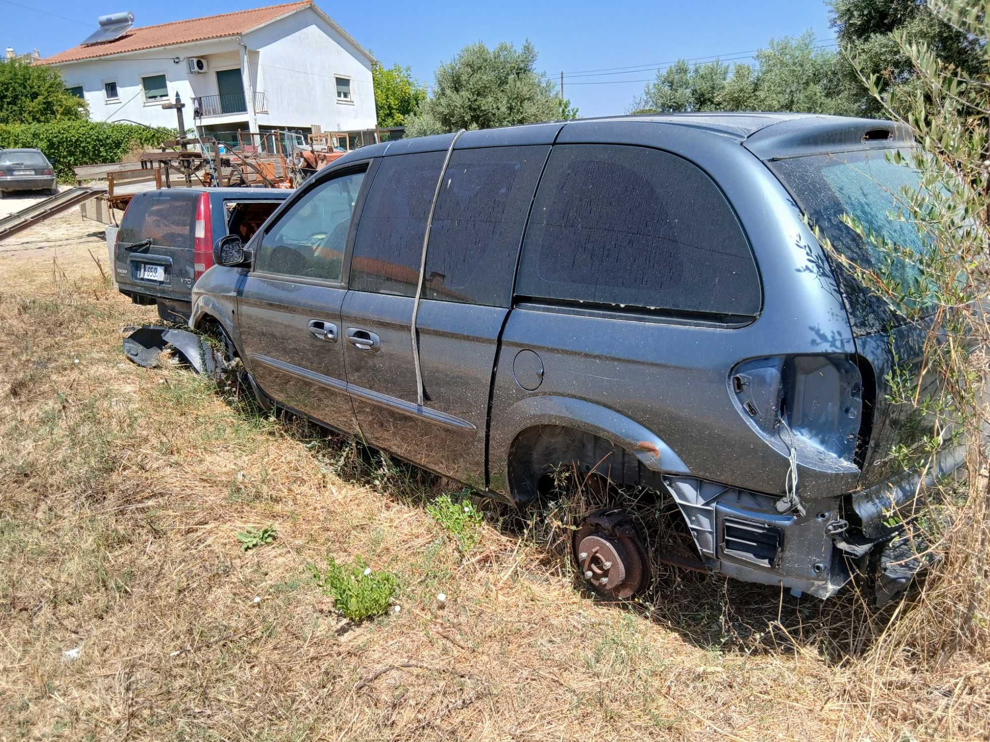 Peças  Chrysler  Voyager LxCRD e Mazda 6