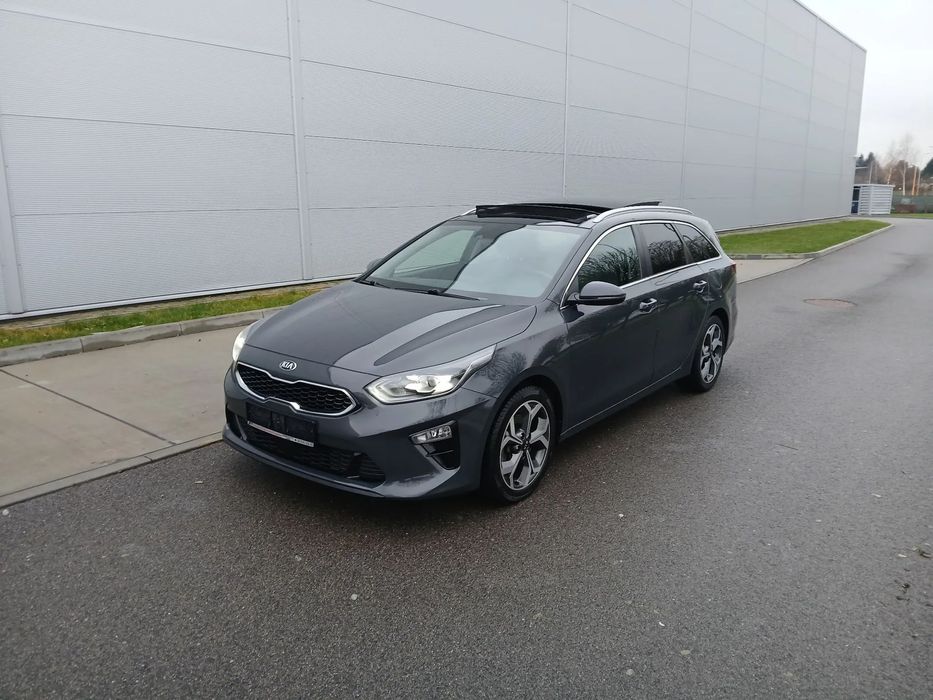 Kia Ceed 1.4Turbo Benzyna 140KM Platinum Editin FULL-OPCJA Niski Przebieg