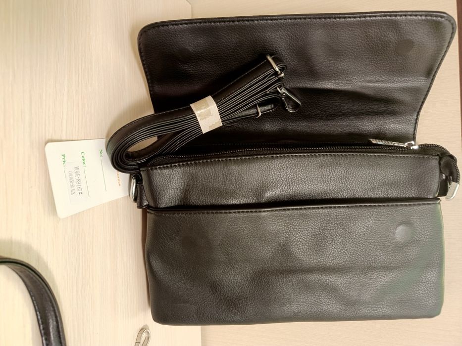 Жіночий клатч, кожана сумка